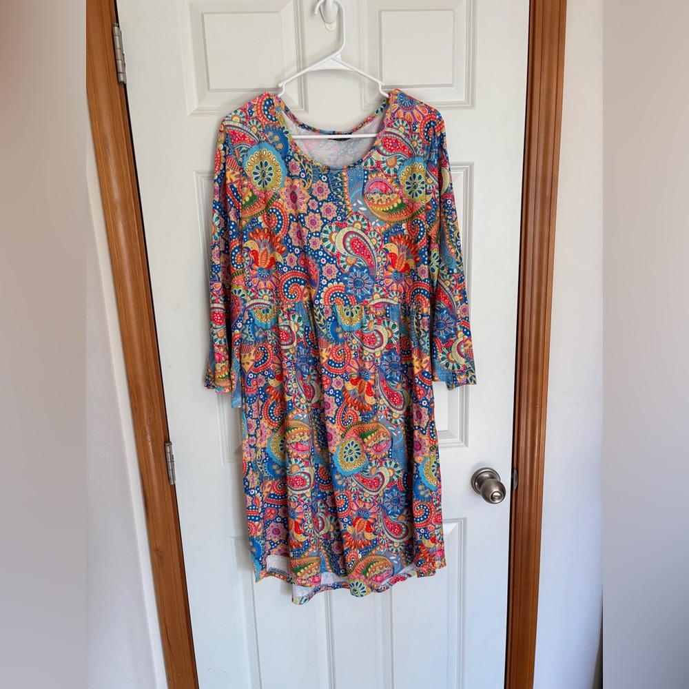 Retro Paisley Print 70s style flare sleeve dress